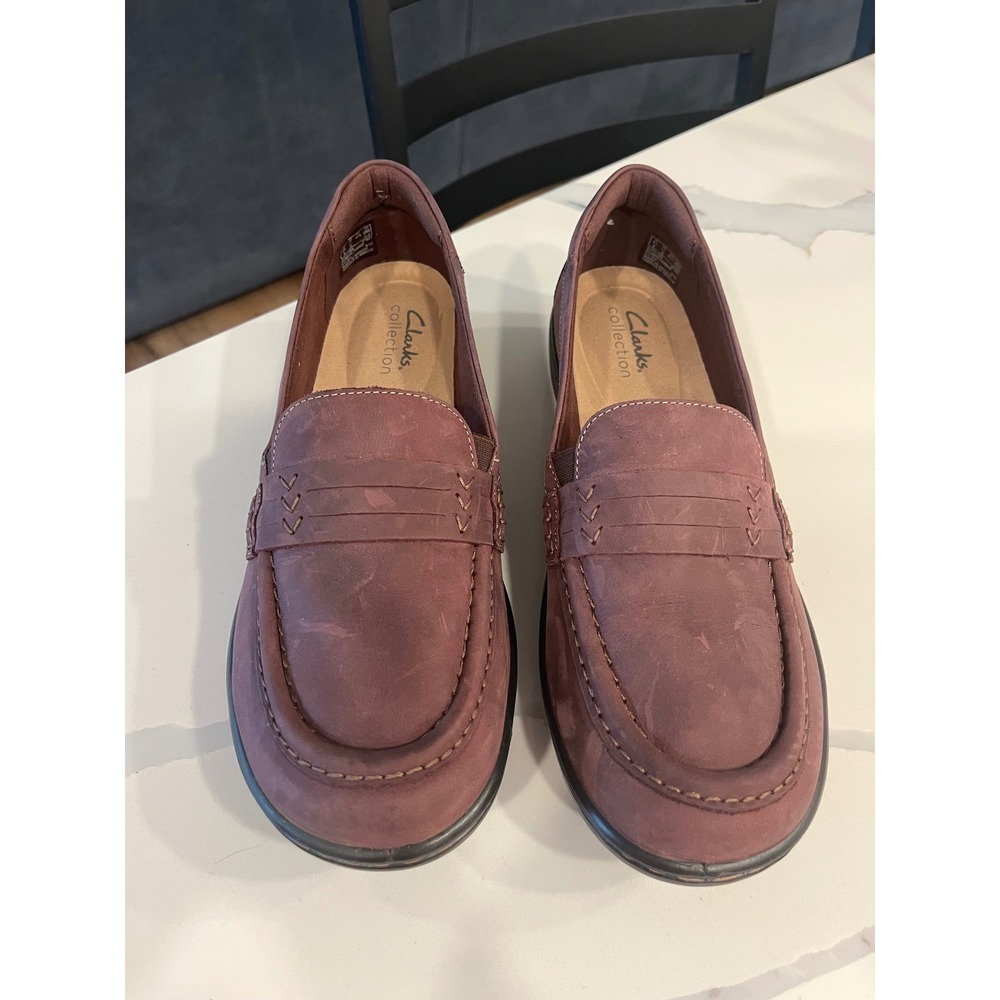 Clarks Collection Cora Shay Slip-On Moc-Toe Loafer Flats Burgundy Suede Size 11W